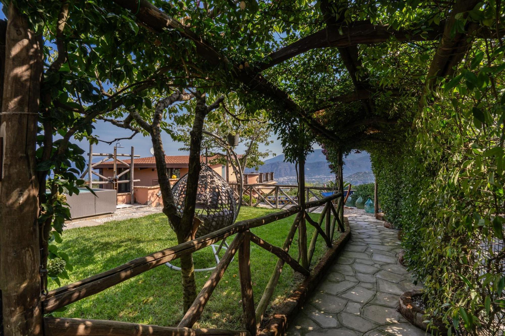 Villa Caruso Private Heated Pool & Sea View Sorrento Exteriör bild